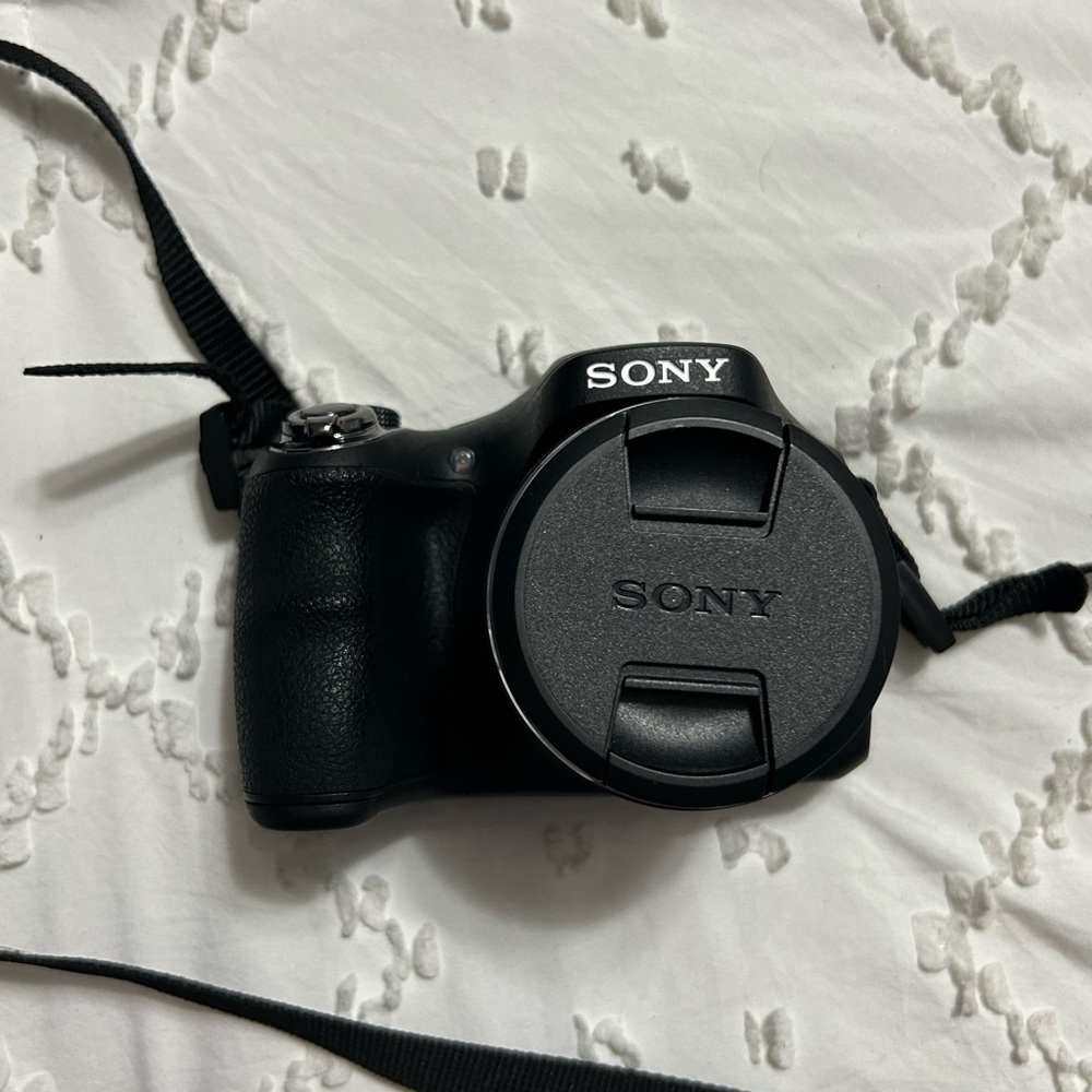 Sony cyber shot camera